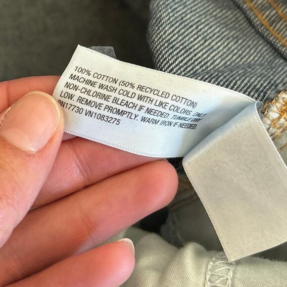 Universal Thread Mid Rise Cuffed 90s Baggy Jeans Dark Denim Blue Women's 6 NEW - Picture 5 of 7